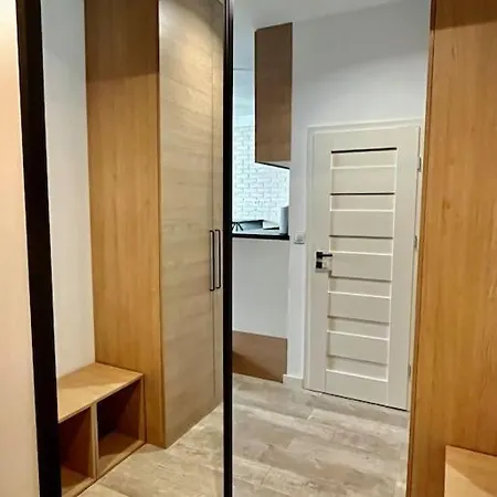 Smart Ogrodowa * Varsó